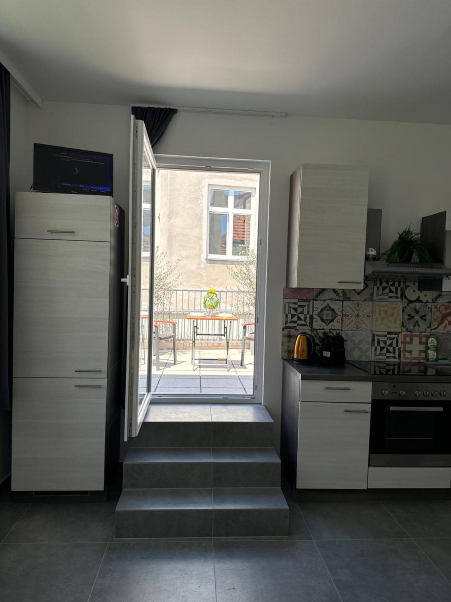Klein Aber Fein Mit Terrasse Viena Exterior foto