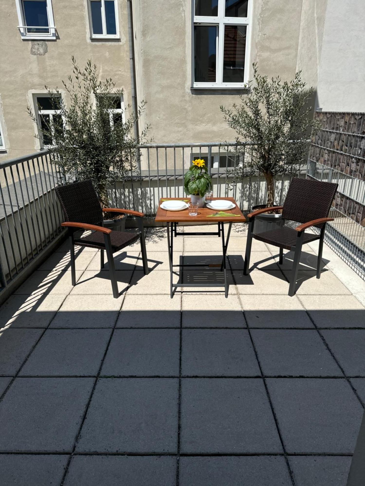 Klein Aber Fein Mit Terrasse Viena Exterior foto